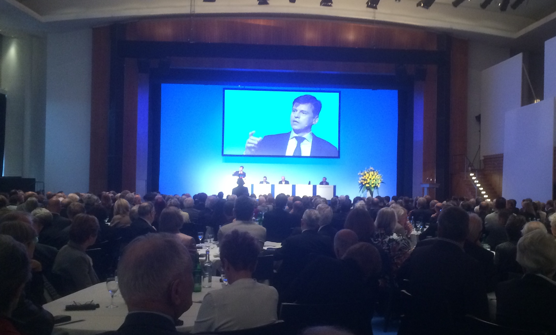 NZZ-CEO Veit Dengler hatte an der 146. Generalversammlung seinen ersten Auftritt.