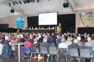 380 Aktionäre verfolgten die Generalversammlung der Rigi Bahnen AG. Bild: zvg