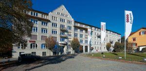 Der Gewerbepark rinova in Rebstein ist ein erfolgreiches Modell der Vermarktung von Gewerbeliegenschaften. Quelle: CasaInvest Rheintal AG