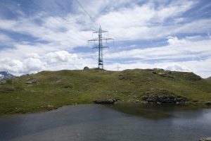 Repower besitzt, unterhält und baut Stromleitungen in Graubünden. Bild: www.repower.ch