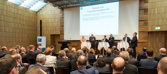 Branchentalk Regionalbanken II: Nähe auch im Firmenkundengeschäft ein Erfolgsfaktor – Kreditversorgung weiterhin ausreichend