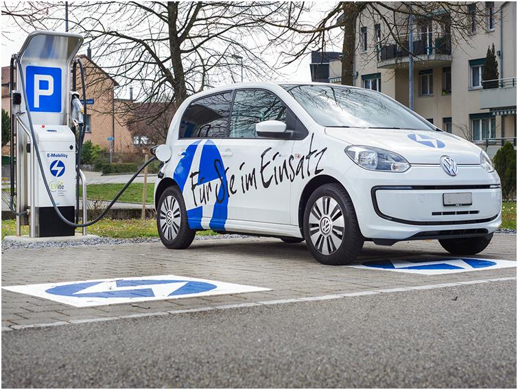 Die EWJR AG engagiert sich für umweltverträgliche Mobilitätslösungen im Regionalbereich und investiert in den Aufbau der Infrastruktur für Elektro-Fahrzeuge in Rapperswil-Jona. Bild: www.ewjr.ch
