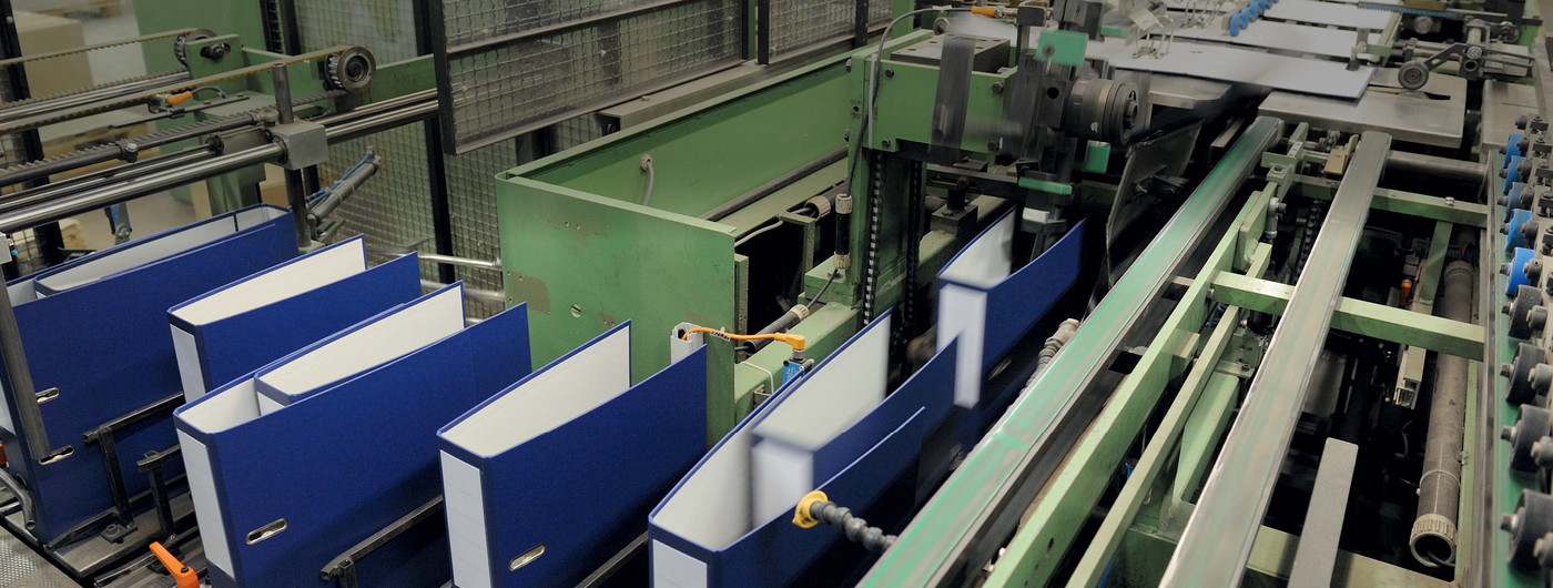 Biella Group: Betriebsverlust im ersten Semester 2017 gesenkt – Unsichere Entwicklung bis Jahresende Die Ordnerproduktion läuft auch weiterhin.