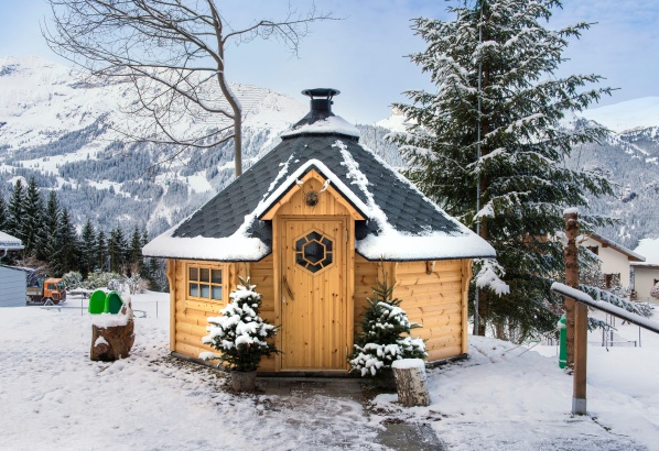 Sunstar Hotels: Florierender asiatischer Markt lässt Sommererträge 2017 wachsen Die Fonduehütte in Wengen lockt auch im Sommer die Gäste an.