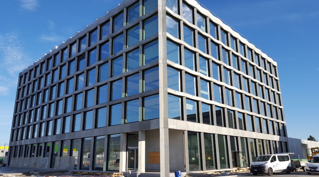 IBAarau: Erfreuliches Resultat im 3. Quartal, Reorganisation und Kaufangebot für EW Kölliken IBAarau neue Bürogebäude