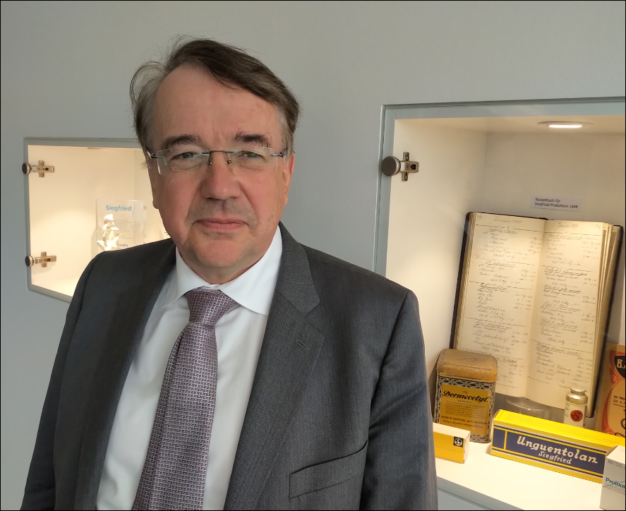 Rudolf Hanko, CEO Siegfried Gruppe: „Nicht bei, sondern mit Arzneimitteln sparen“