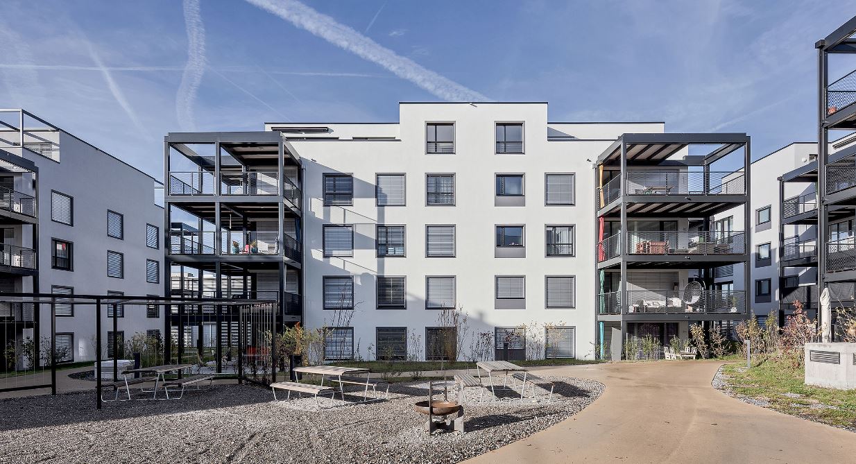 Fundamenta Real Estate: Immobilienfirma sieht sich nach starkem Halbjahr auf gutem Weg
