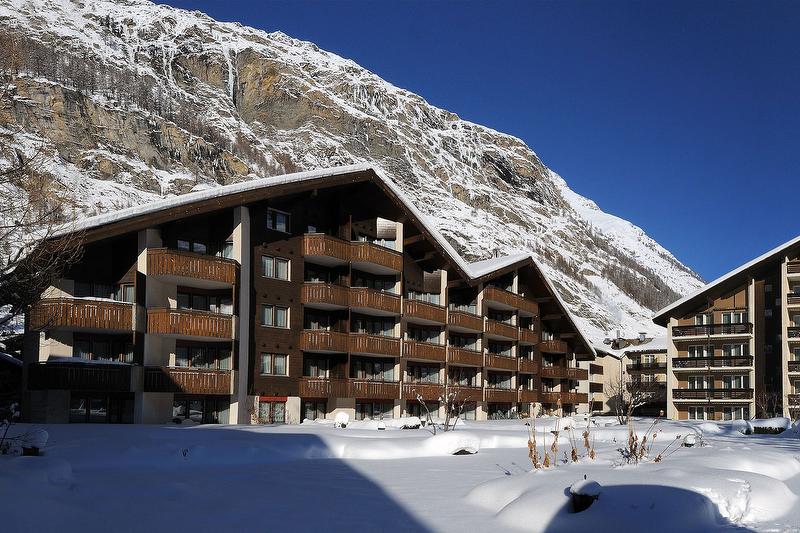 Aevis Victoria: Hotel- und Spitalgruppe kauft Luxushotel Schweizerhof in Zermatt
