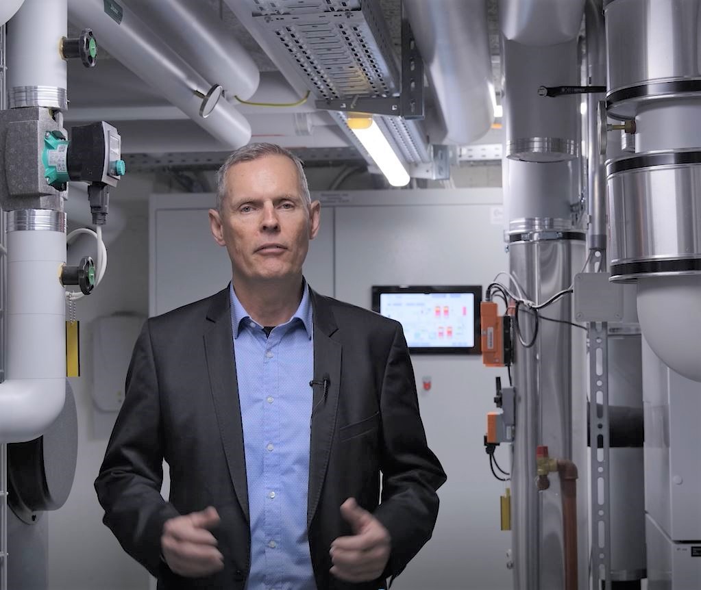 EZL News im Video: Umsatz wächst in 2022 deutlich